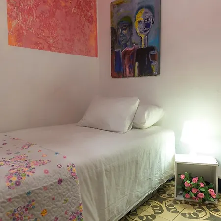 Apartment Romantic Chic Gothic Barcelona