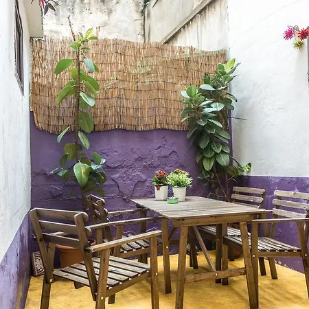 Romantic Chic Gothic Barcelona